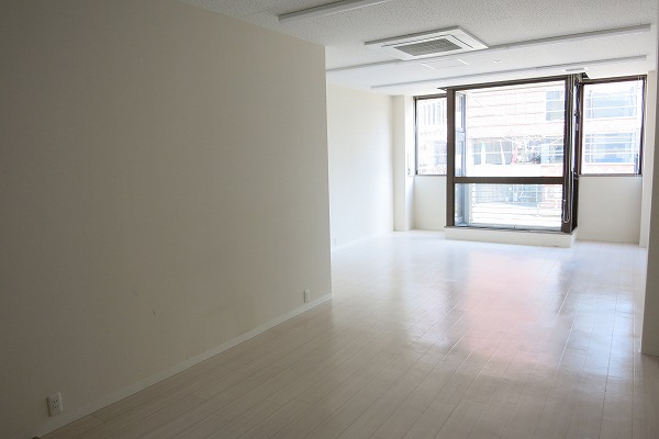 ���m�s�s���Y�勴�ʂ�